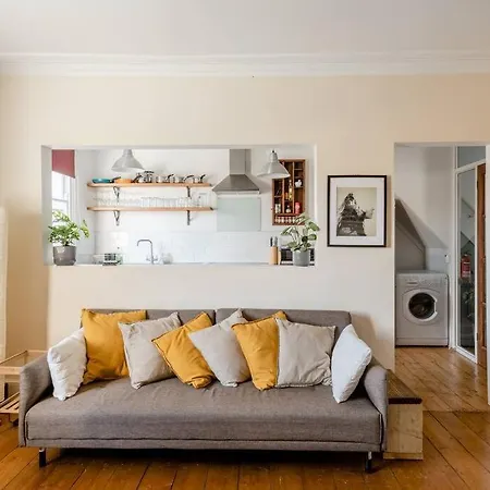 Apartment Beautiful Two-floor Flat Near Tube Station