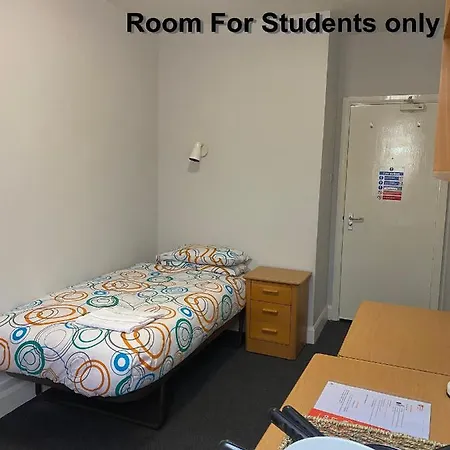 Charming For Students Only, Cricklewood Lane - Sk Guest house *