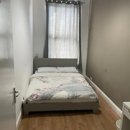 03 Bedroom Apartment-self Check In Apartment