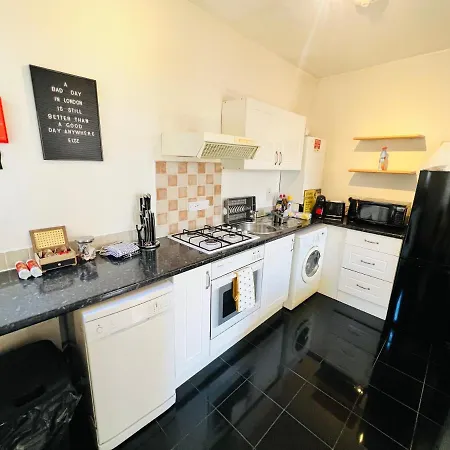 Apartment Covent Garden Location! London