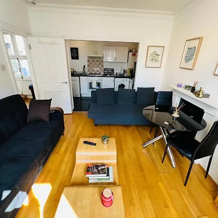 Apartment Covent Garden Location! *