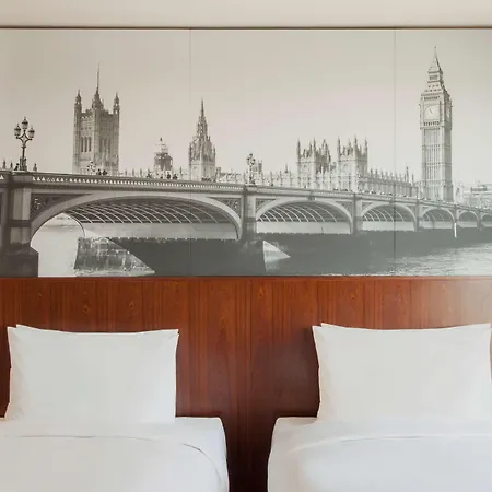 Hyatt Place West London Hayes