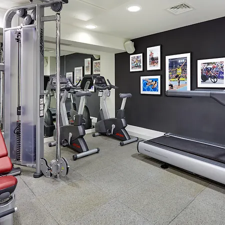 Staybridge London-vauxhall By Ihg Hotel 4*