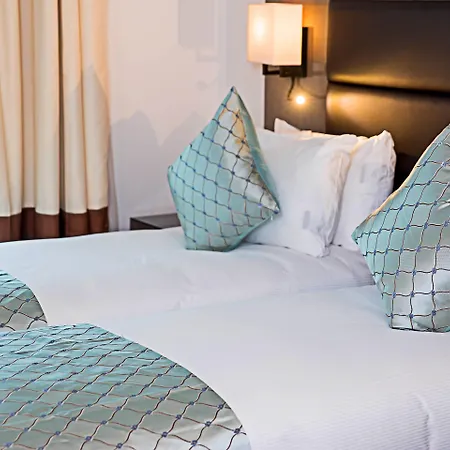 Otel Atrium Heathrow Hillingdon
