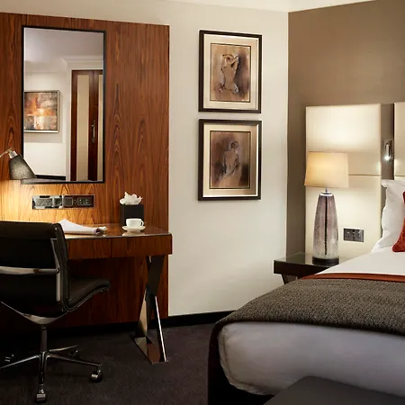 Hyatt Regency Embankment Hotel 4*