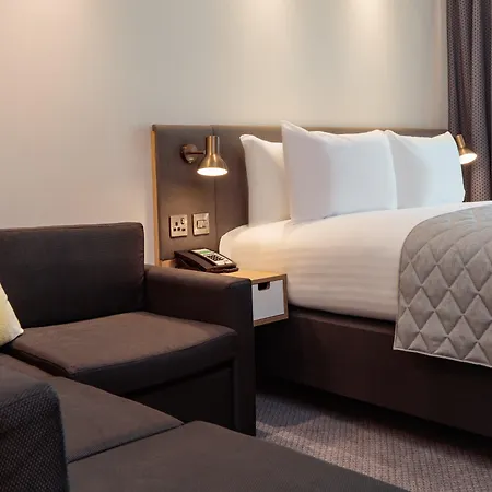 Hotel London Heathrow - Bath Road By Ihg 4*