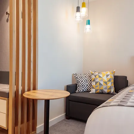 London Heathrow - Bath Road By Ihg 4*
