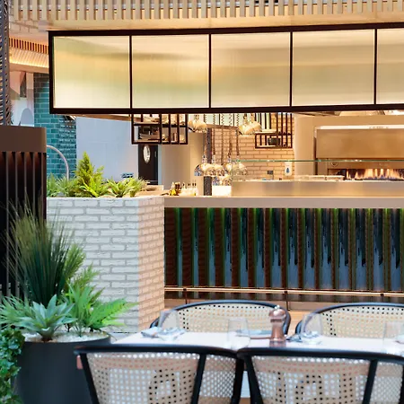 London Heathrow - Bath Road By Ihg 4*