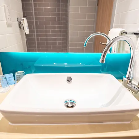 Hotel Express - London Heathrow T4 By Ihg 4*