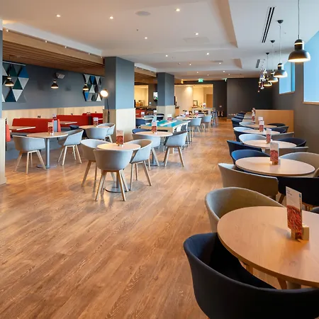 Express - London Heathrow T4 By Ihg Hotel