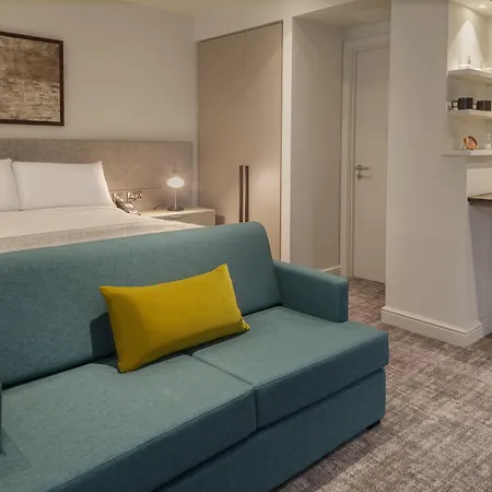 Staybridge London Heathrow - Bath Road, An Ihg Hotel
