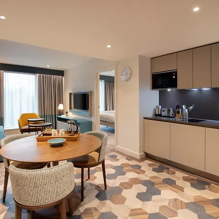 Staybridge London Heathrow - Bath Road, An Ihg 4*