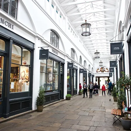 Wilde Covent Garden 4* לונדון