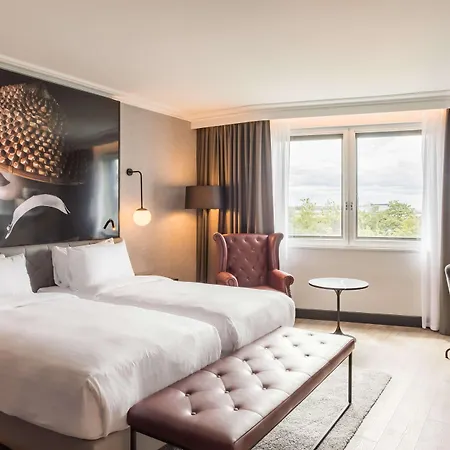 Radisson Red London Heathrow 4* Harmondsworth