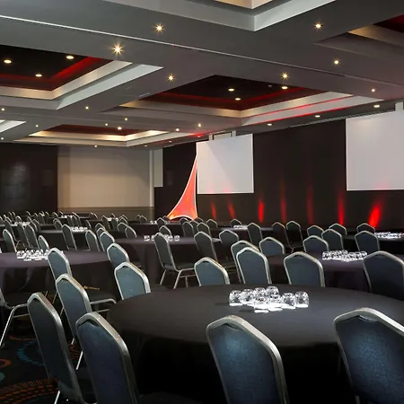 Ξενοδοχείο Radisson Red London Heathrow