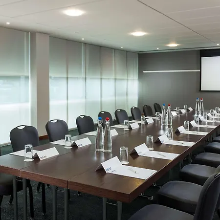 Radisson Red London Heathrow 4* Harmondsworth