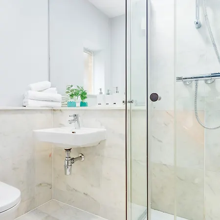 Cleveland Residences 4*