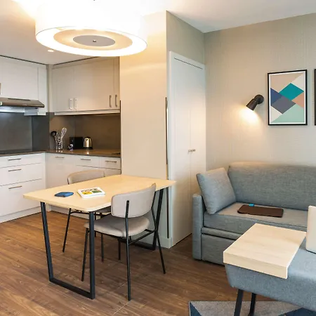 Adagio Stratford 4* London