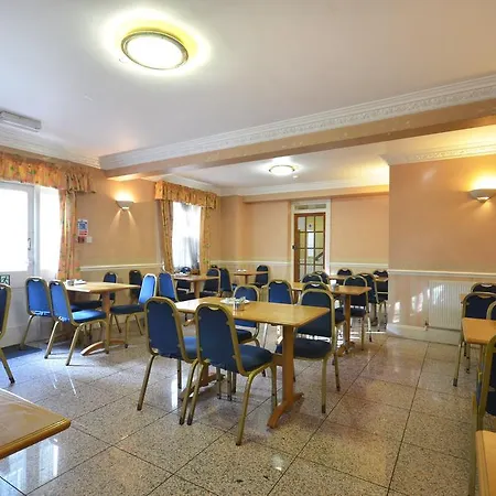 White House Hotel 2*