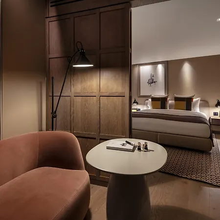 Hotel The Londoner 5*