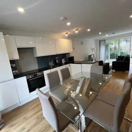 Clapham House Homestay