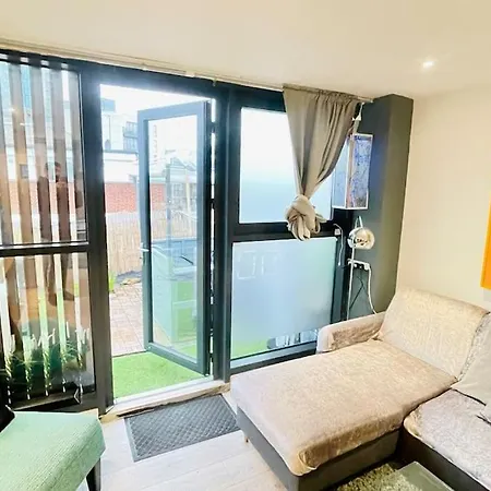 Brick Lane Living Quarters Apartment