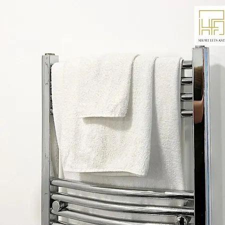 Weekly Or Monthly - Relocation & Business - 4 Guests - By Hofin Stays Short Lets & Serviced Apartment *