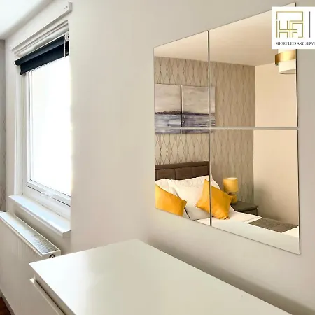 Apartment Weekly Or Monthly - Relocation & Business - 4 Guests - By Hofin Stays Short Lets & Serviced *