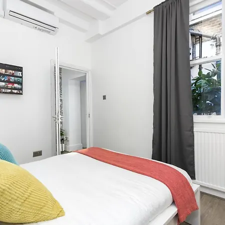 Two Bedroom In Central With Large Terrace Apartment