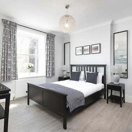 Apartment Penthousestays Notting Hill: Chic 2-bedroom Near Portobello Road