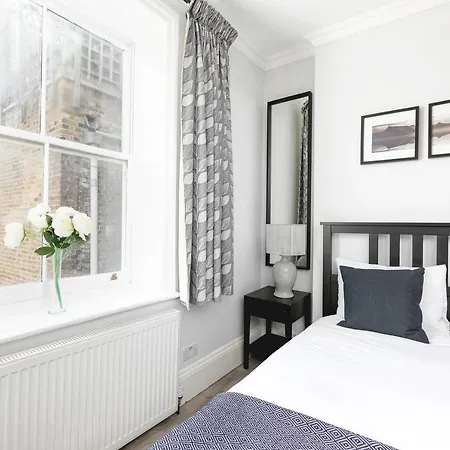 Penthousestays Notting Hill: Chic 2-bedroom Near Portobello Road *