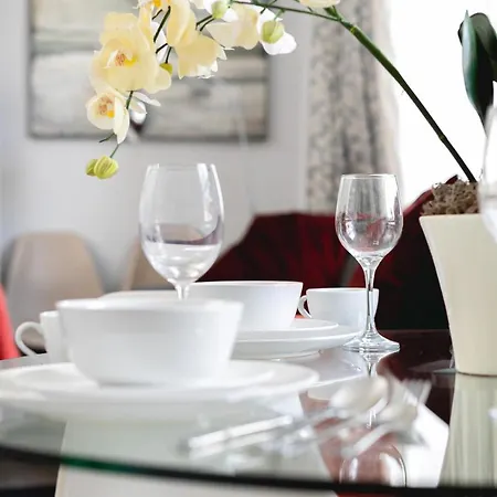 Penthousestays Notting Hill: Chic 2-bedroom Near Portobello Road Apartment *