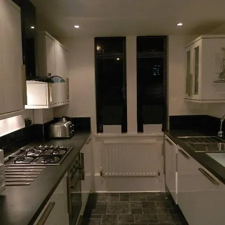 2 Bed