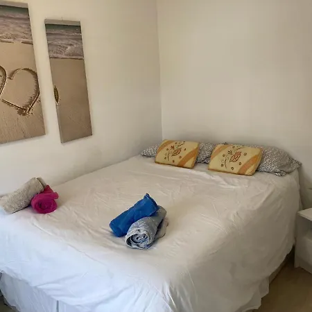 Renovated 4 Bed Flat In Islington * London