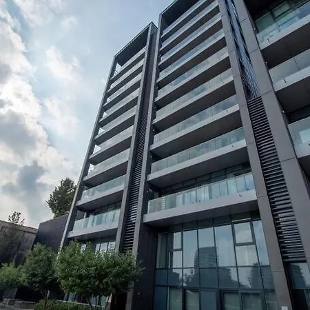 2 Bed 2 Bath - Amazing Views Of And River Thames Apartment London
