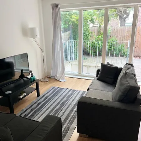 Clapham House London