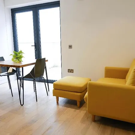 Cute Flat