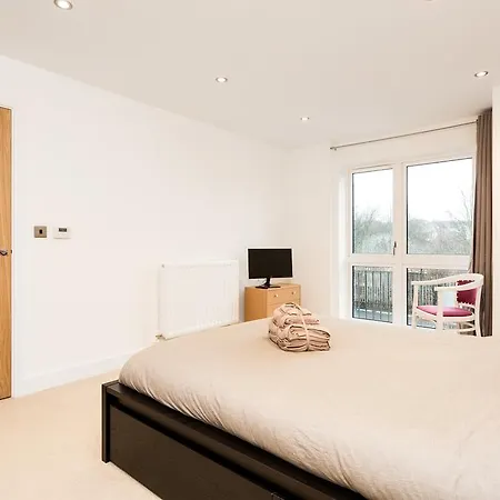 Joivy Lovely 1-bed Flat Near 02 Arena Apartment London