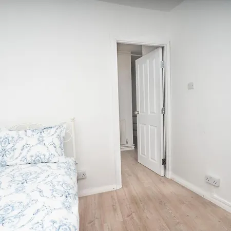 Modern 2-bedroom Flat Near Chelsea London