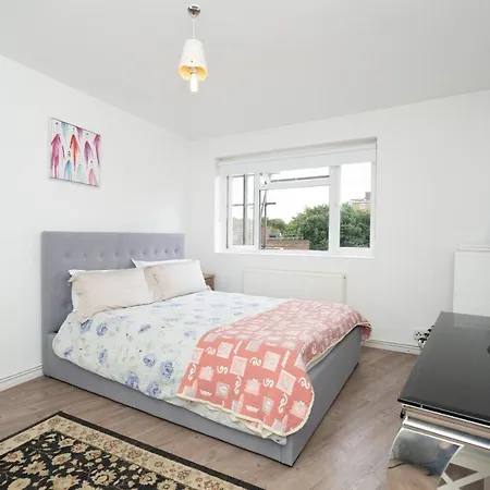 Modern 2-bedroom Flat Near Chelsea Apartment London