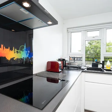 Apartment Modern 2-bedroom Flat Near Chelsea