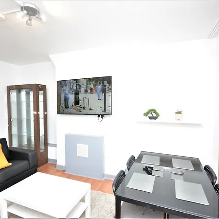 Apartment Beautiful 2 Bedroom Flat Near Finsbury Park London