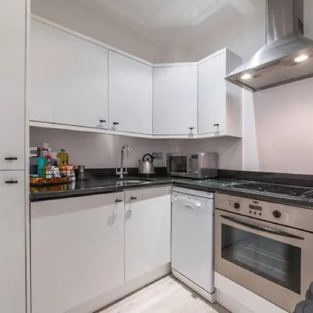 Holiday home Two Bed - Tower Bridge - By Prime M-2