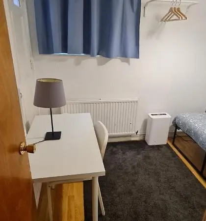 Lovely Budget Double Ensuite In Bricklane *