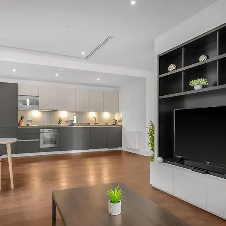 Modern 01 & 02 Bed In Canary Wharf Apartment