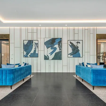 Modern 01 & 02 Bed In Canary Wharf Apartment *