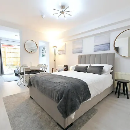 Apartament Stylish By Luxestays Shepherds Bush Londyn