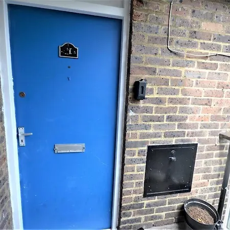 Lovely 2 Bedroom In Greater Apartment London