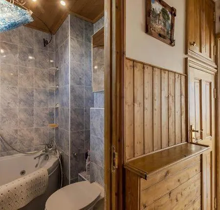 1 Bedroom Flat Close To With Free Parking Arrangement Appartement