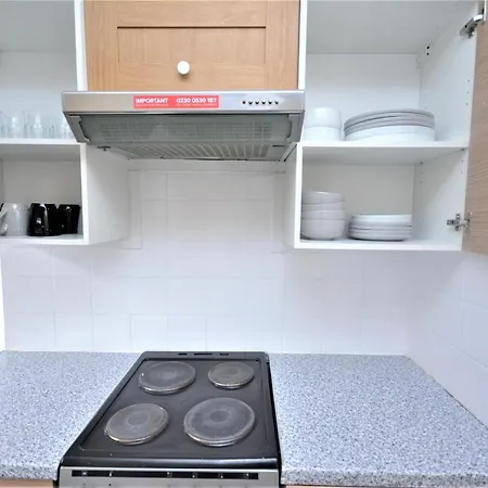 Hébergement de vacances Cheerful 3 Bedroom In Greater *
